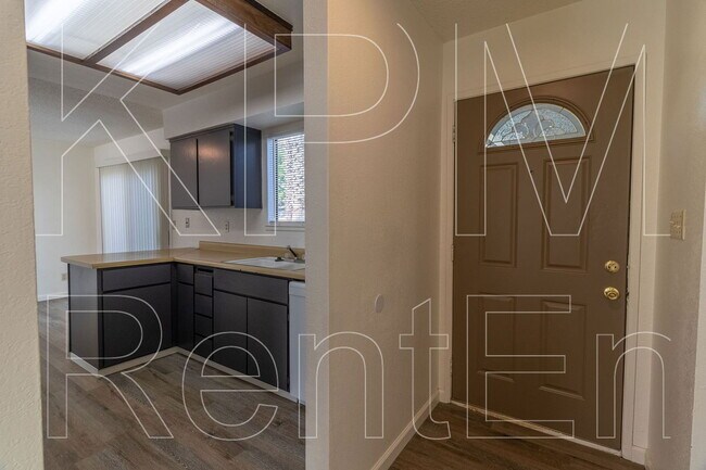 Foto del edificio - 8413 Neubourg Dr