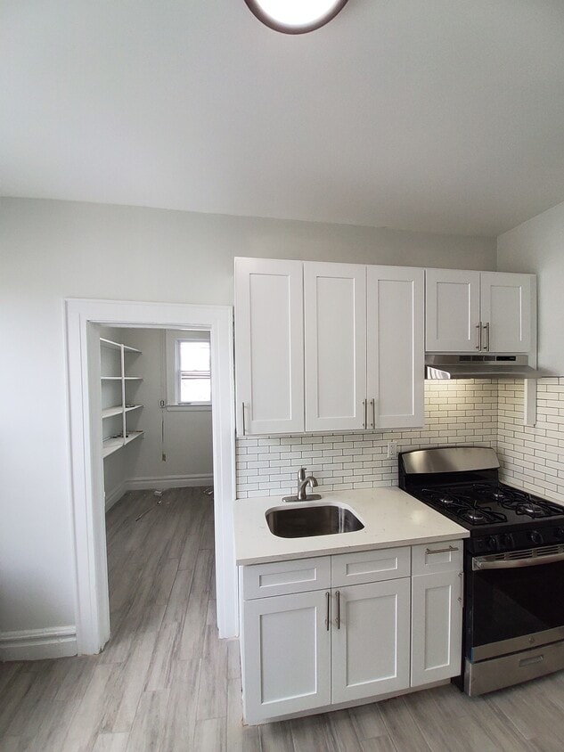 66 Schuyler Ave Unit 3, Newark, NJ 07112 Apartments in Newark, NJ