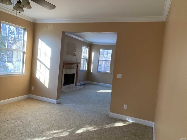 Building Photo - 465 Moriches-Middle Island Road