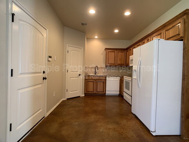 Foto del edificio - 14628 1st St