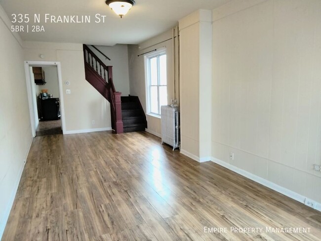 Building Photo - 5 Bedroom / 1.5 Bath Home in Allentown!