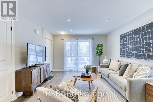 Building Photo - 235 Chapel Hill Dr