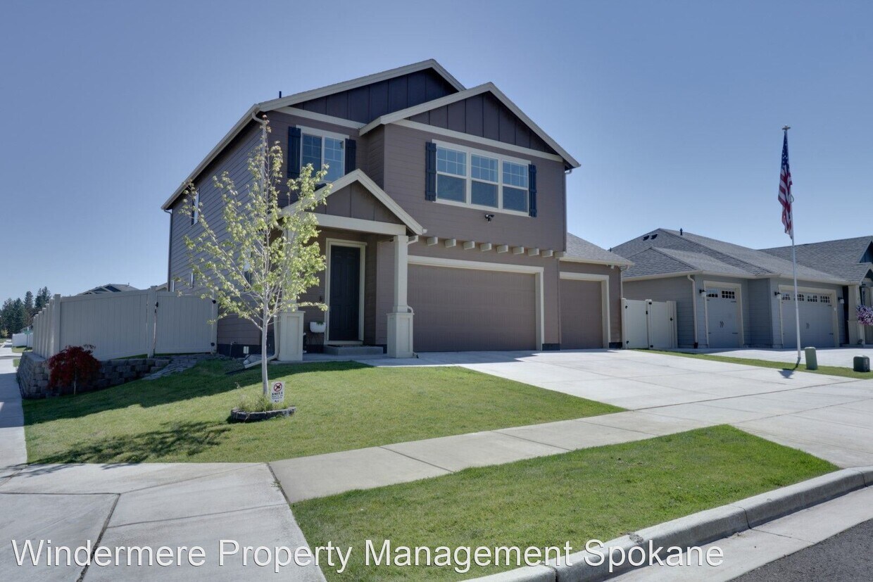 4 br, 3 bath House 7011 S Harlow Rd House Rental in Cheney, WA