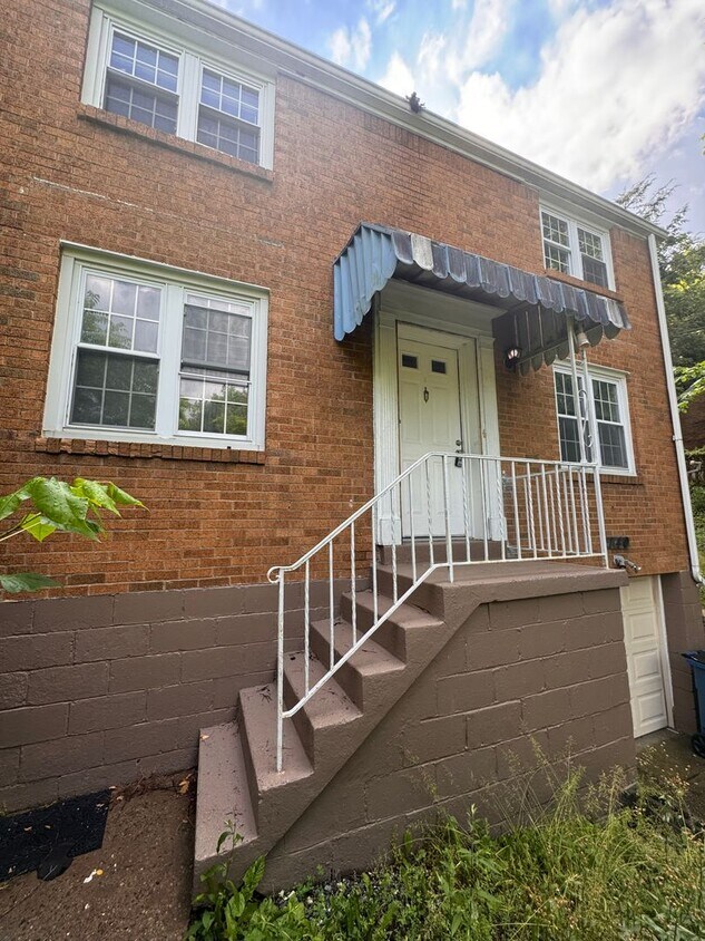140 Jacob Dr, Pittsburgh, PA 15235 House Rental in Pittsburgh, PA