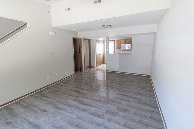 Foto del edificio - 1505-1507 Bodie Dr.
