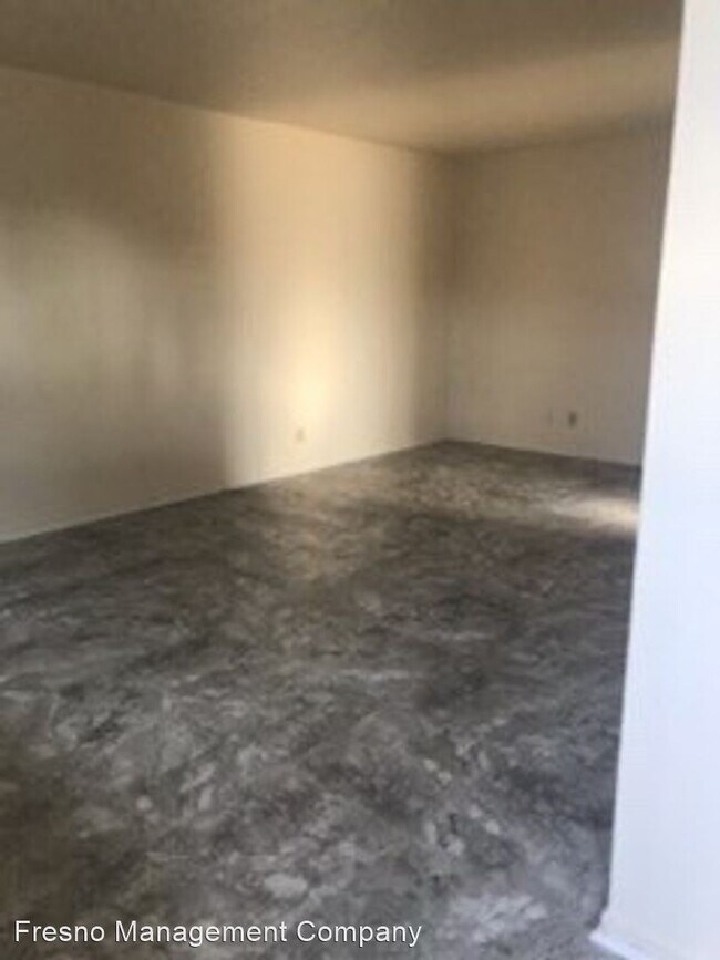 Building Photo - 1165 W University Ave