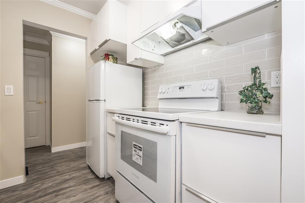Photo principale - 45744 Spadina Ave