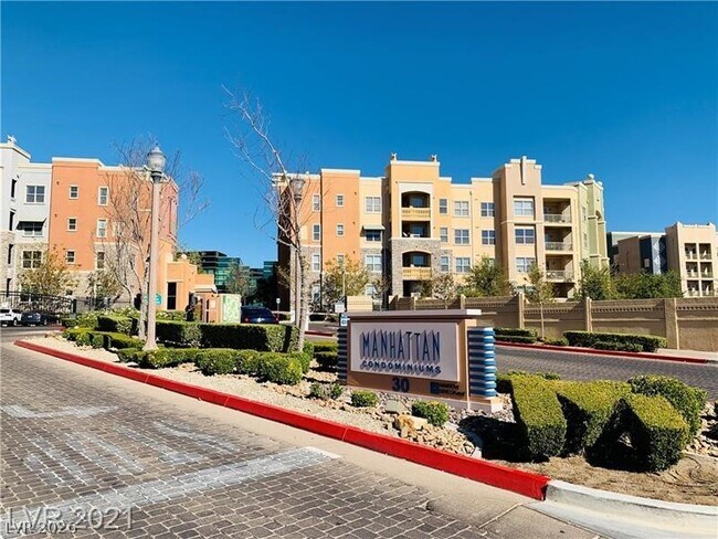 Building Photo - 38 E Serene Ave