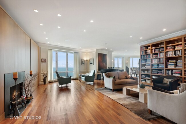 Building Photo - 840 N Lake Shore Dr