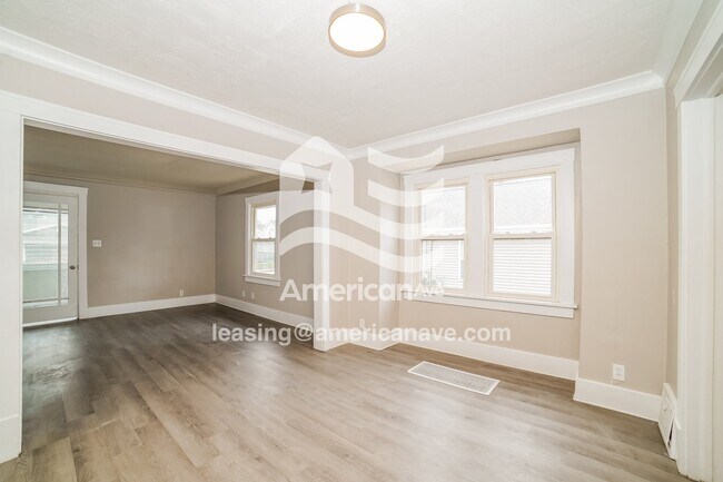 Foto del edificio - 2813 N Sheridan Rd