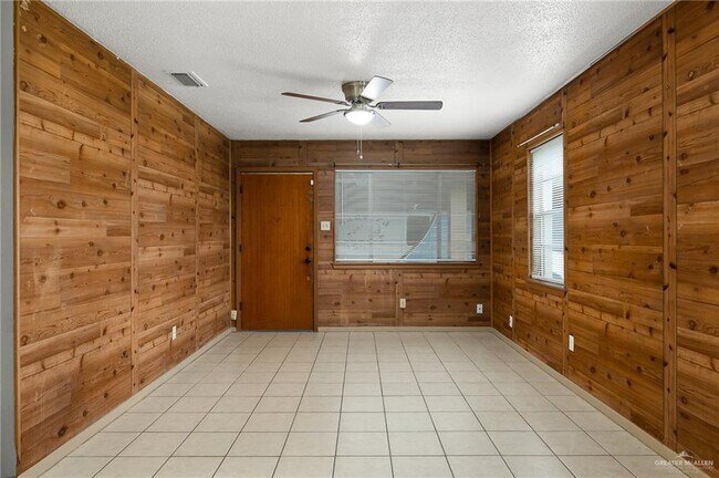 Building Photo - 8816 N Ware Rd