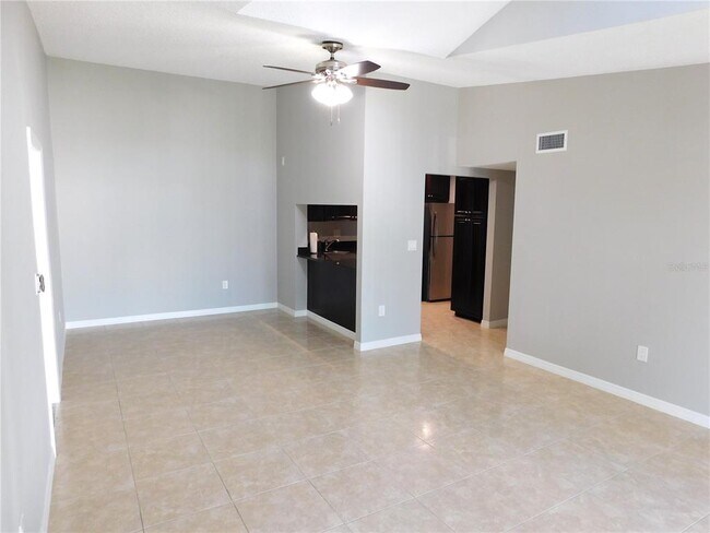 Foto del edificio - 1308 Pine Ridge Cir E