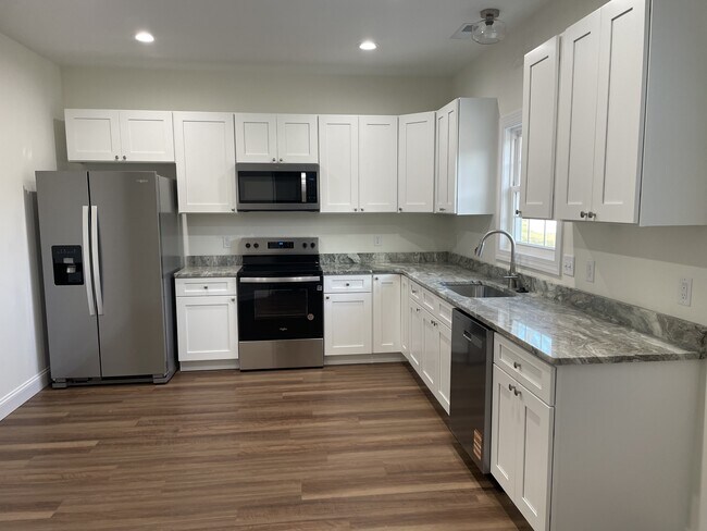 Building Photo - 1013 Ohio St