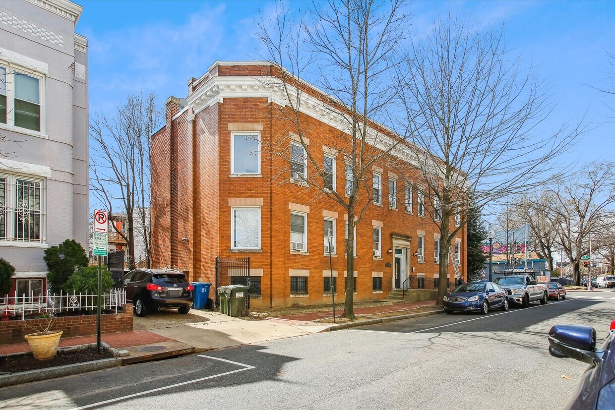Photo - 150 Seaton Place NW