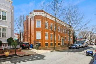 Building Photo - 150 Seaton Pl NW