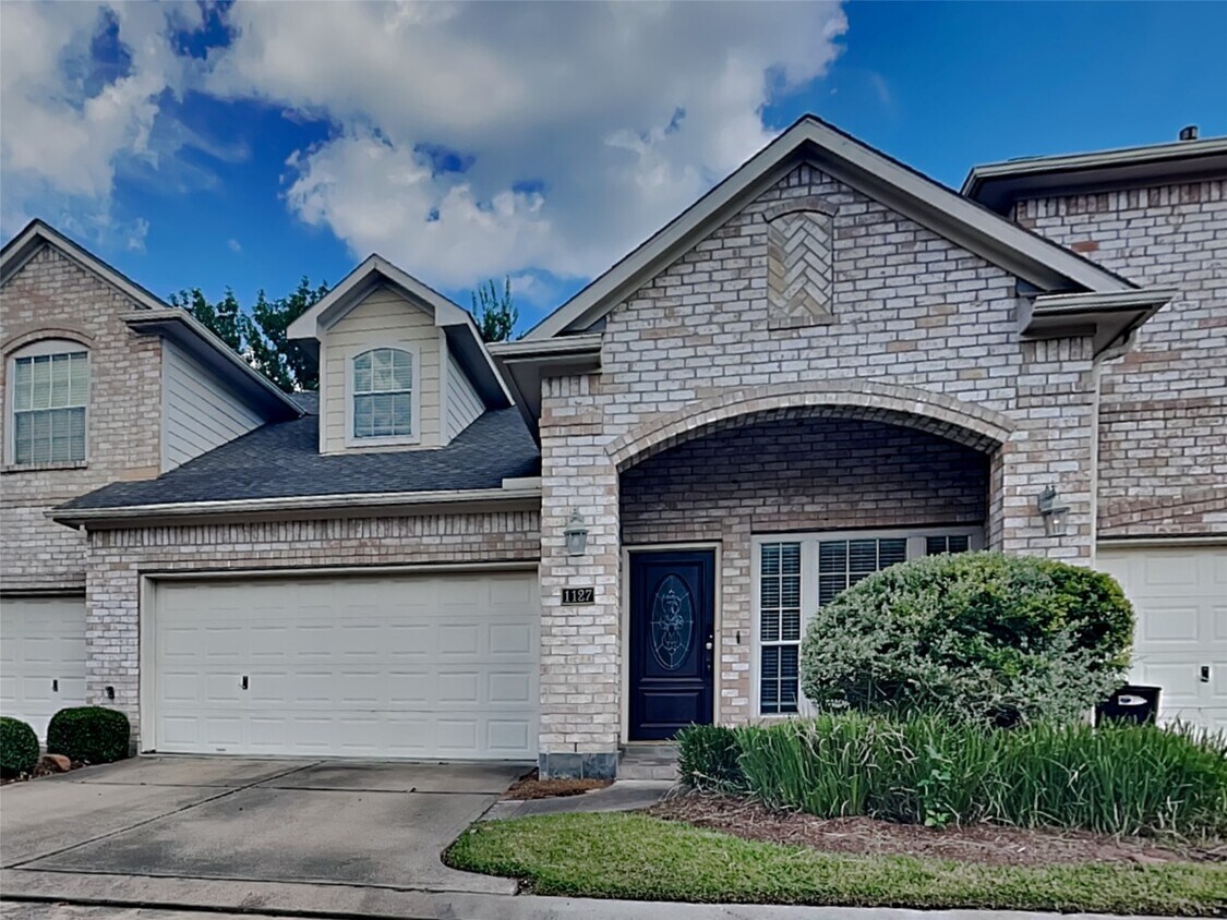Foto principal - 1127 Enclave Square E