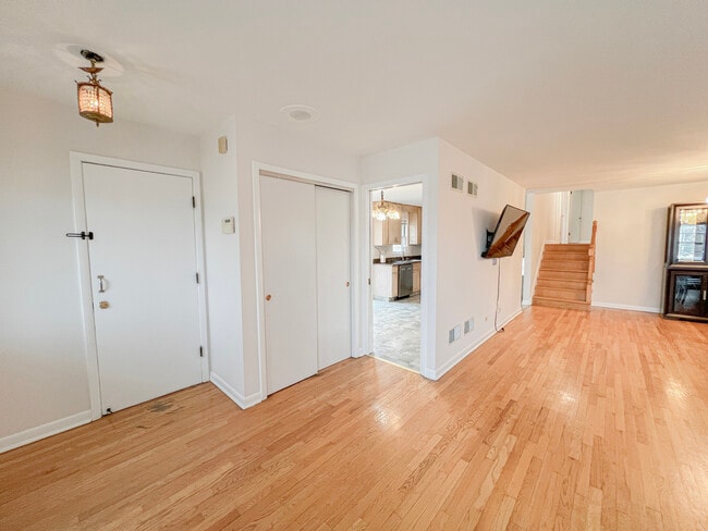 Foto del edificio - 4716 Thatcher Ave