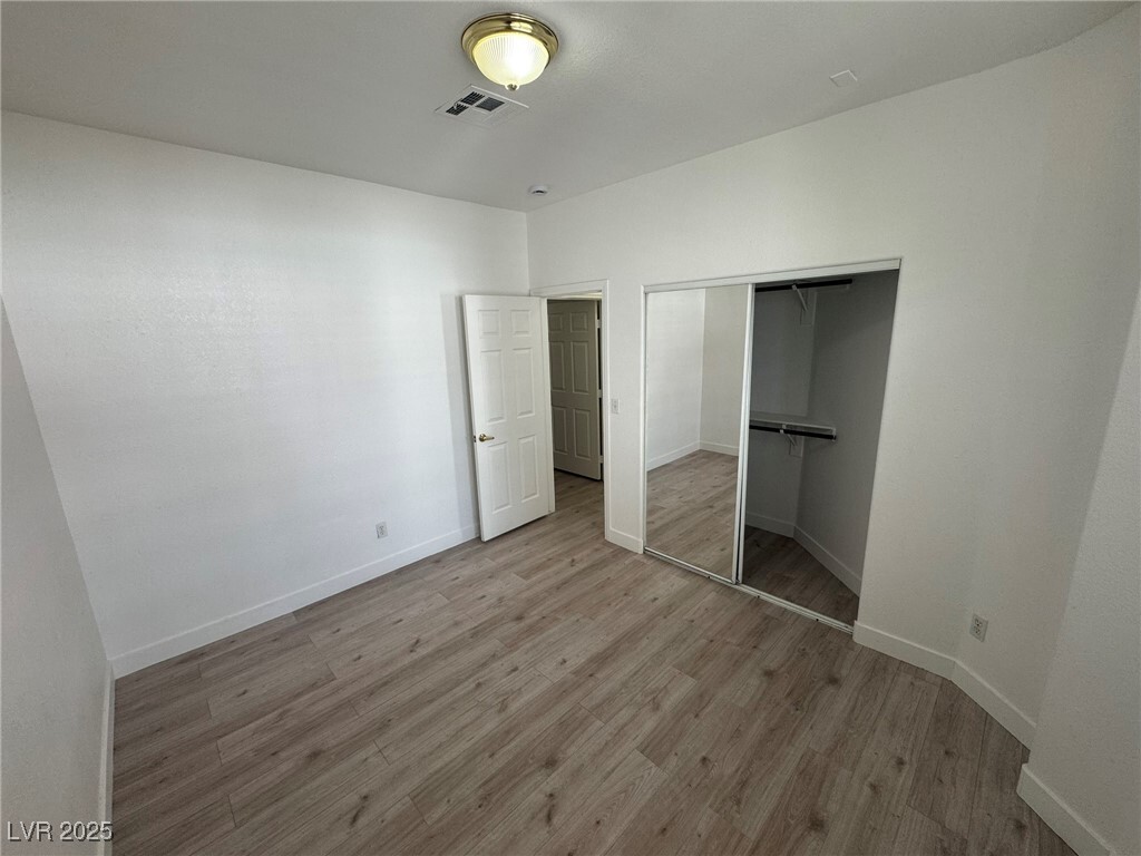Foto principal - 8772 Bridgeport Bay Ave
