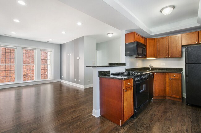 Foto del edificio - 7720 N Ashland Ave