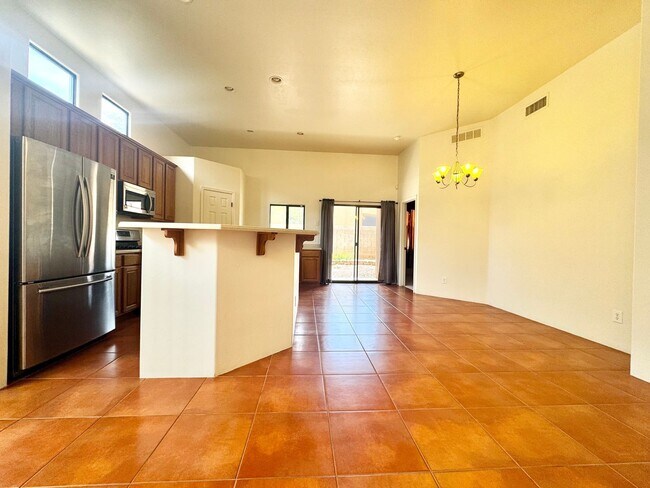 Building Photo - 3BR/2BA/2CG, 1561 sq.ft. rental in Sierra Vista, AZ