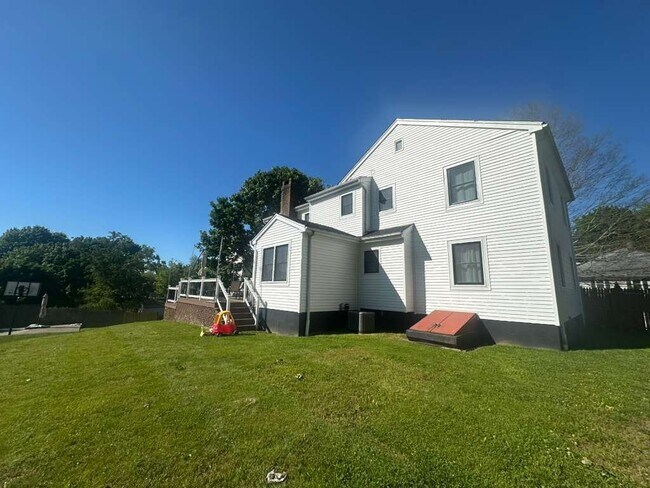 Foto del edificio - 1790 Stratfield Rd