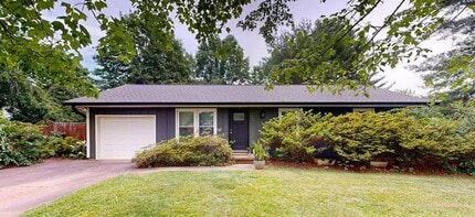 Building Photo - 22 King Arthur Pl