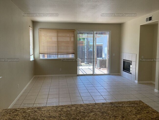 Foto del edificio - Large family home in desirable area