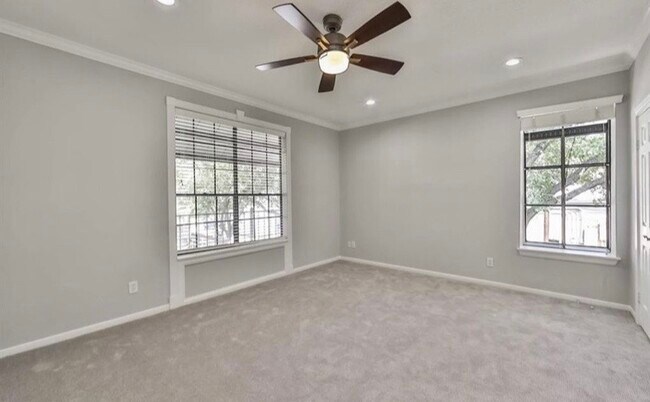 Foto del edificio - 2700 Revere St