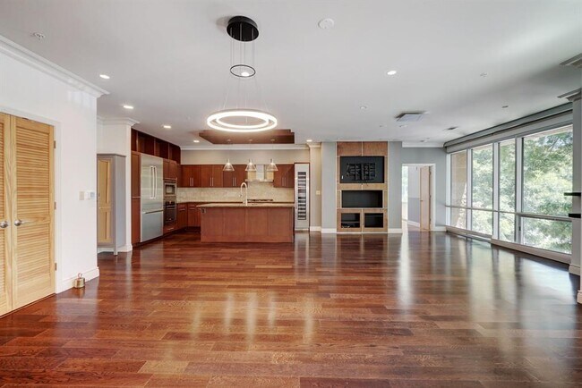 Foto del edificio - 1600 Barton Springs Rd