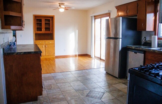 Foto del edificio - 1932 Carnelian Ln