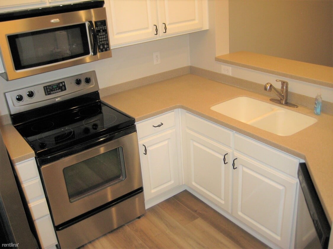 Primary Photo - 1 br, 1 bath Condo - 1024 Basildon Rd