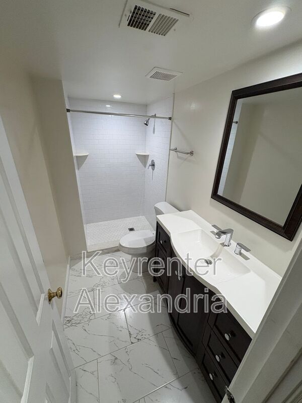 Foto del edificio - 2134 Langston Blvd.
