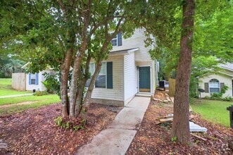 Building Photo - 3001 Oak Park Ct