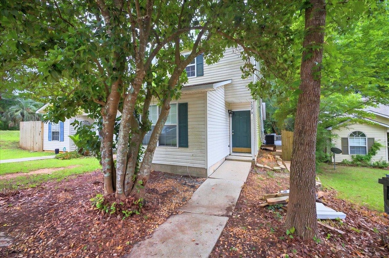 Primary Photo - 3001 Oak Park Ct