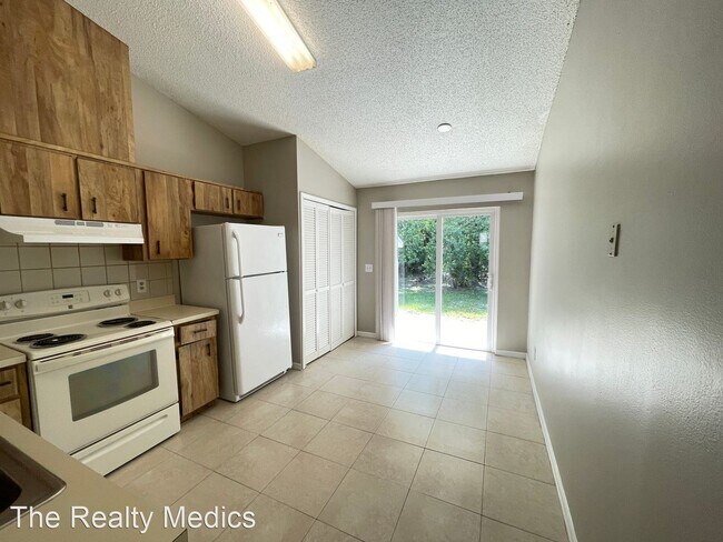 Building Photo - 2 br, 2 bath House - 12349 Antonio Cir