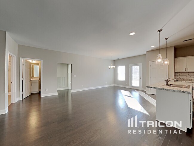 Building Photo - 131 Auxley Court White House TN