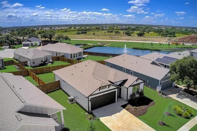 Foto del edificio - 216 Trellis Blvd