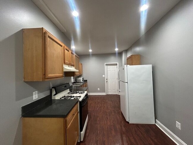 Photo - 2 Bedrooms PLUS DEN Townhome