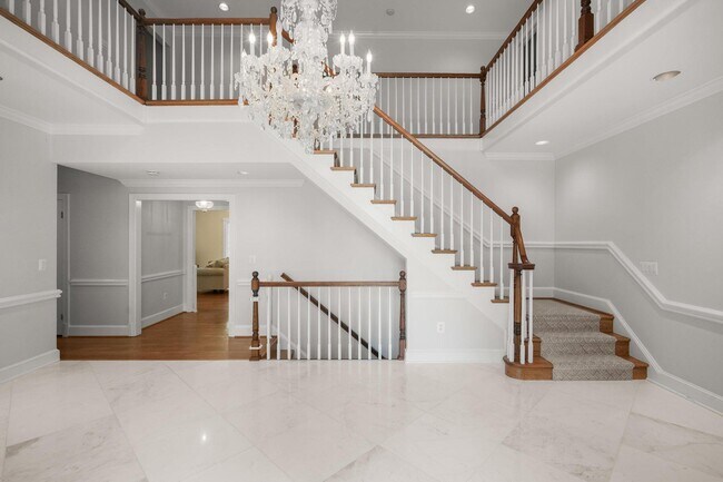 Foto del edificio - 9809 Hall Rd