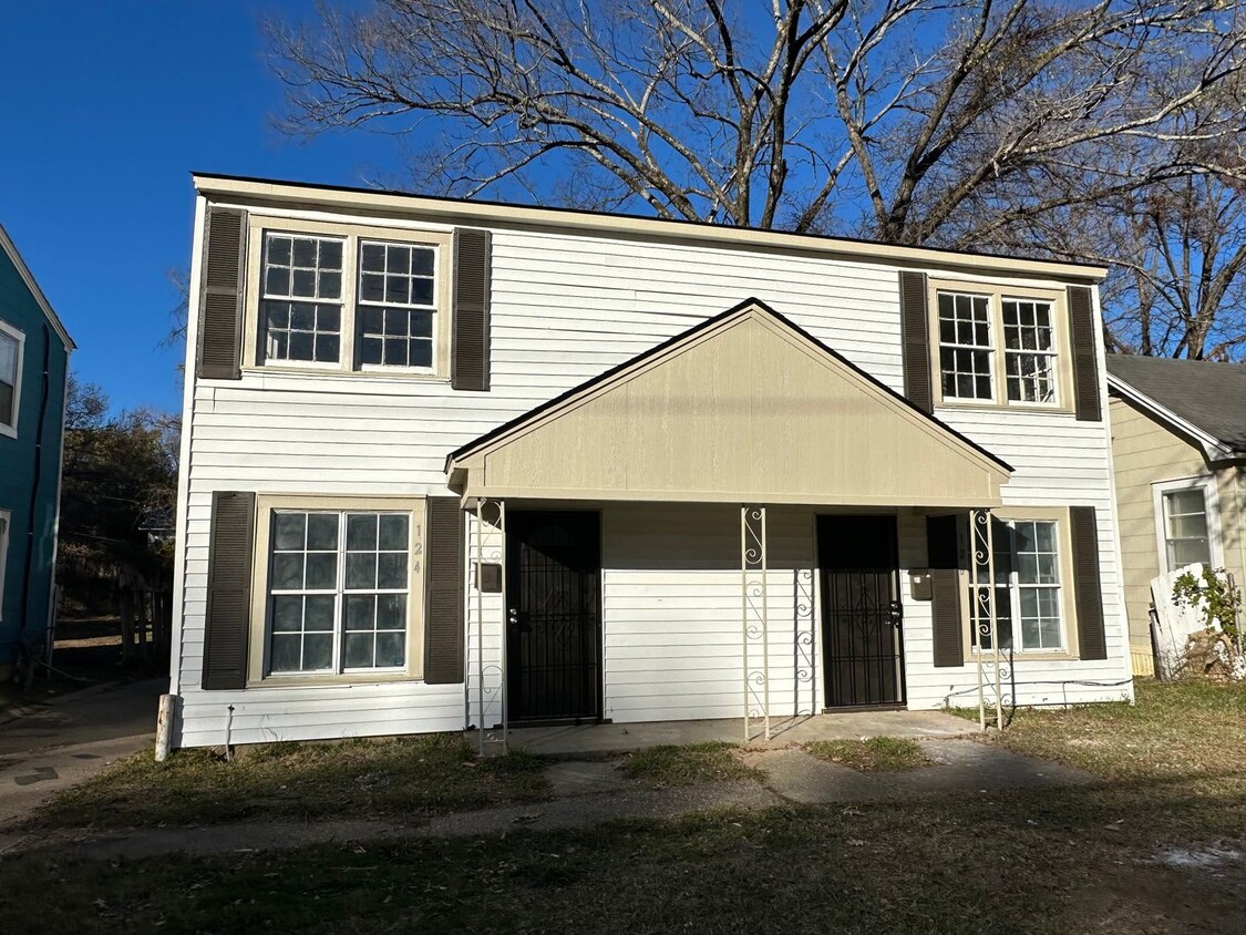 Primary Photo - 2 Bedroom Highland Apartment