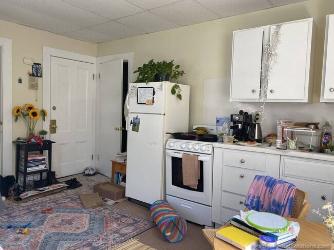 Building Photo - 297 Nahant Rd