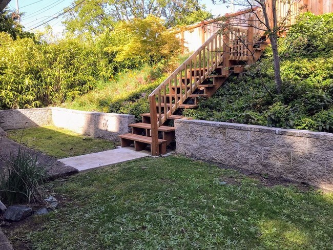Foto del edificio - 1544 NE Todd St