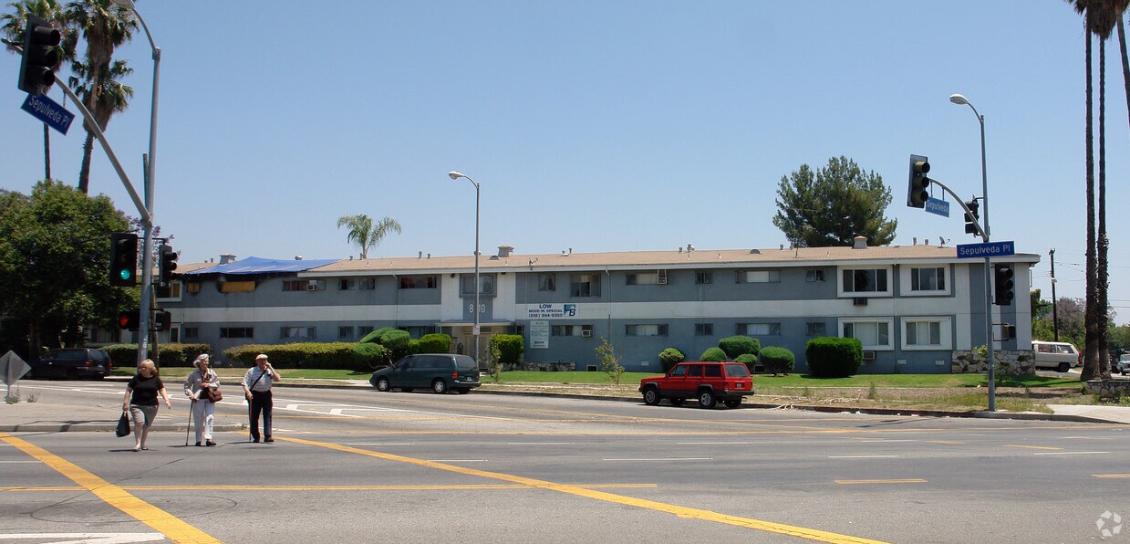 Building Photo - 8110 Sepulveda Pl