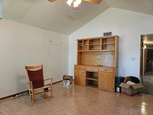 Foto del edificio - 102 Stubblefield Dr