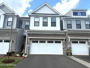 Building Photo - 6 Wisteria Ct