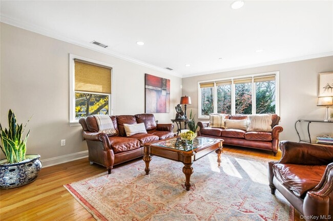 Building Photo - 2 Goldwin St