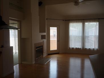 Building Photo - Charming Two-Story Townhome in Union Square