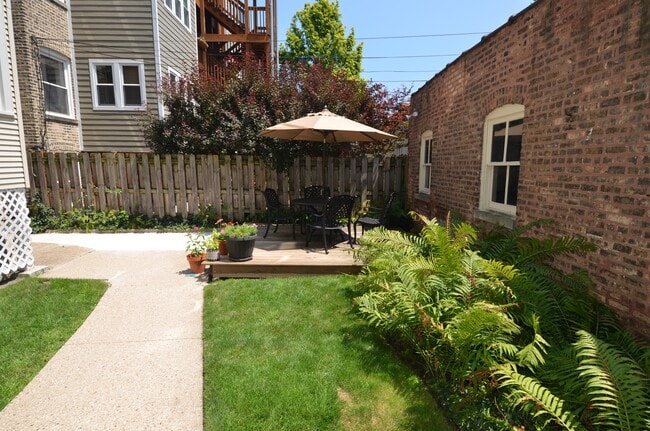 Backyard and Deck Furniture - 1247 Granville W Ave Apartments