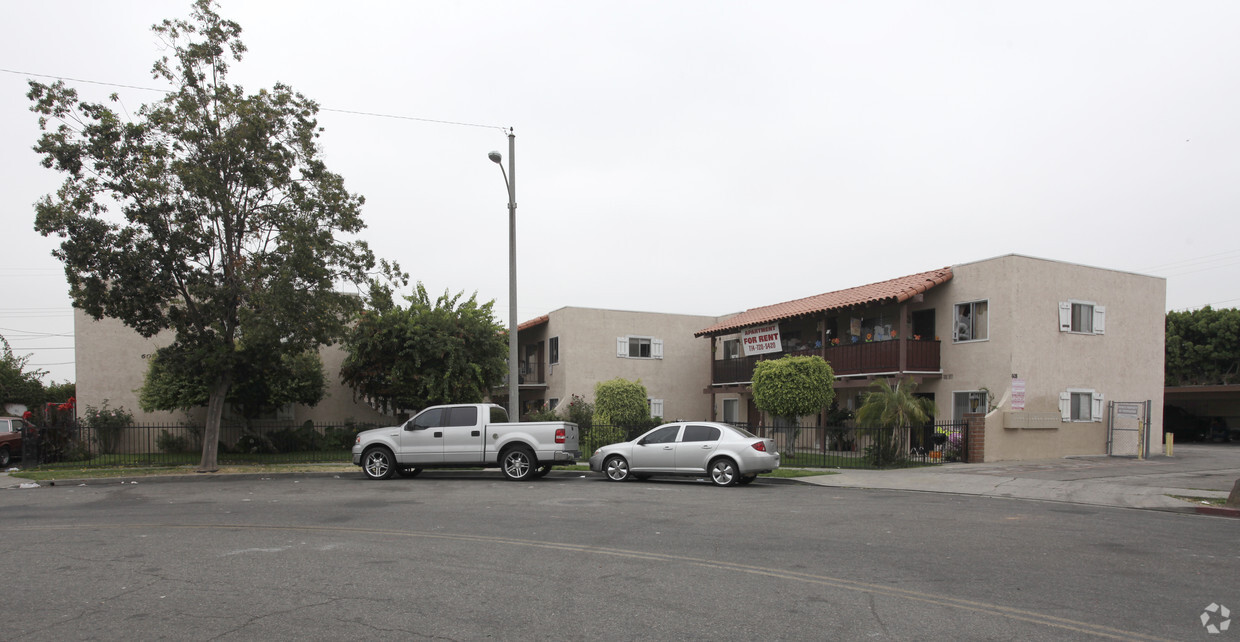 Building Photo - Anna Apartments