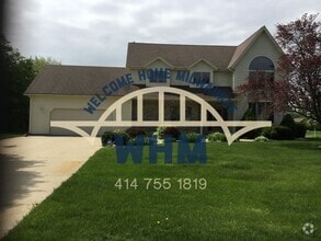 Building Photo - 13835 Morningview Ct